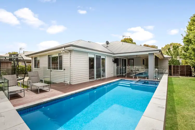 54 Parkedge Circuit, Rosebud VIC 3939