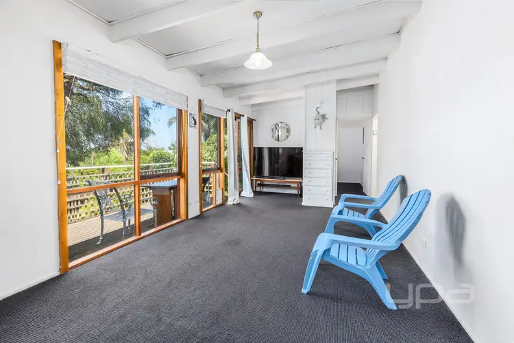25 Warrain Avenue, Rosebud VIC 3939
