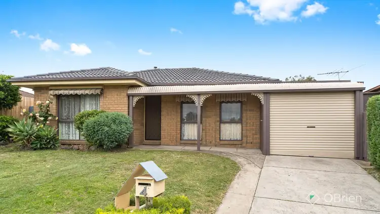 4 Glenleigh Court, Cranbourne North VIC 3977
