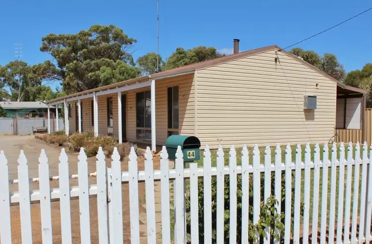 44 Charles Street, Northam WA 6401
