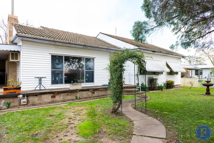 60 South Street, Boorowa NSW 2586