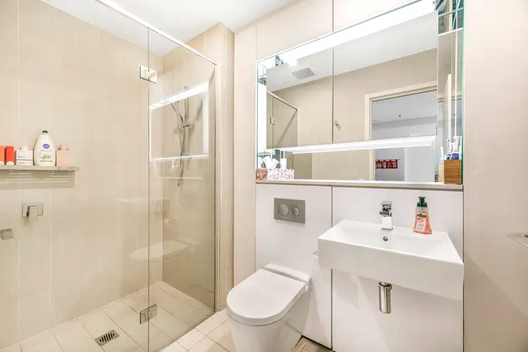 Fifth view of Homely apartment listing, 106/1 Hutchinson Walk, Zetland NSW 2017