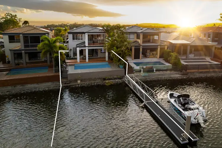 520 Oyster Cove Promenade, Helensvale QLD 4212