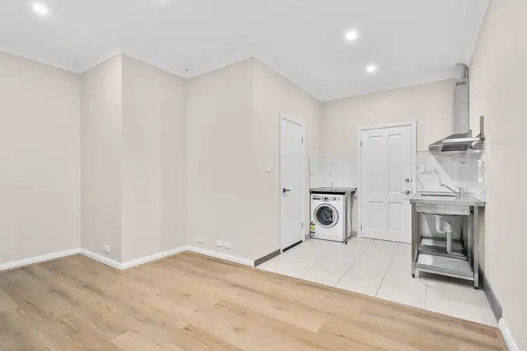 3/79-83 King Georges Road