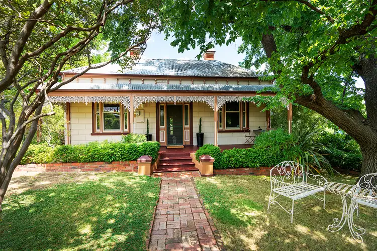 14 Hall Street, Castlemaine VIC 3450