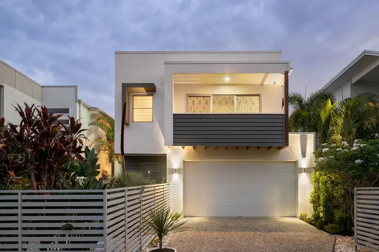 8 Cowper Street, Bulimba QLD 4171