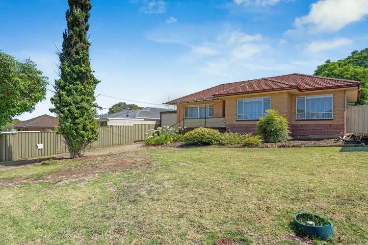 17 Sedunary Road, Morphett Vale SA 5162