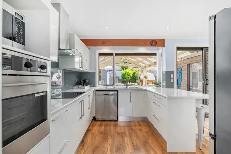 Second view of Homely house listing, 4 Oakvale Way, Hallett Cove SA 5158