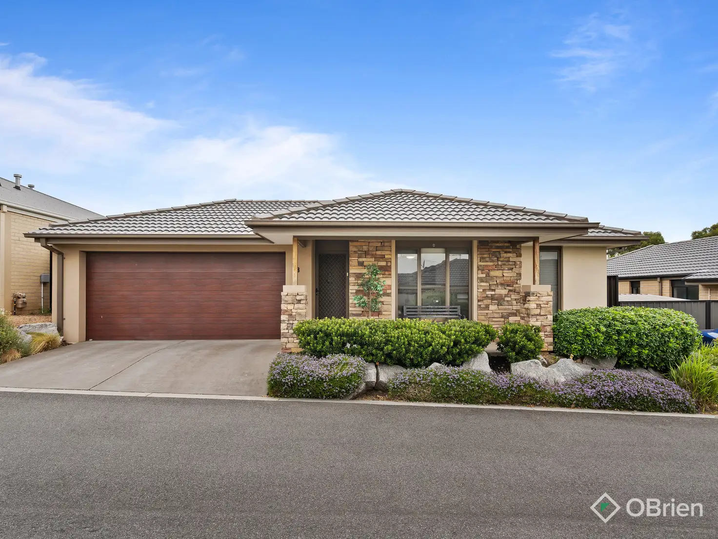 Main view of Homely house listing, 8 MacLeod Circuit, Pakenham VIC 3810