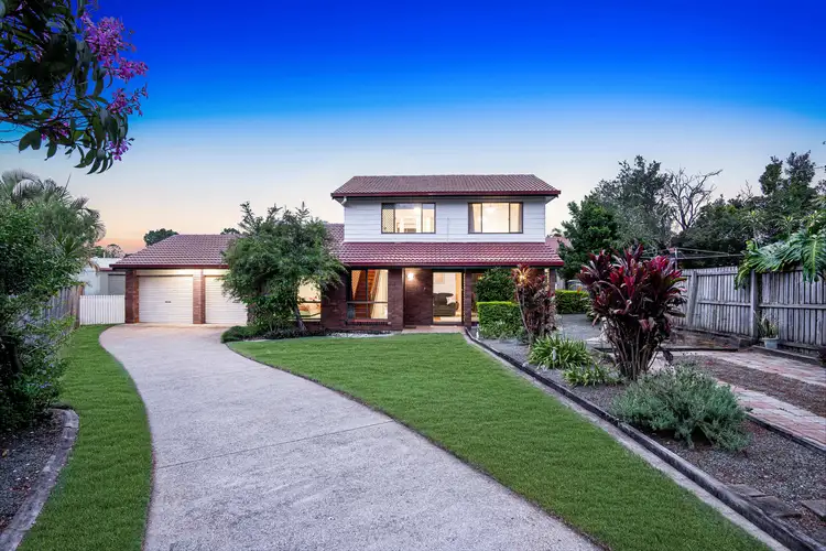 8 Whiting Place, Manly West QLD 4179