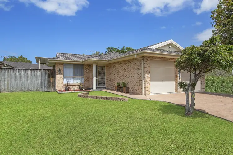 16 Dunlop Road