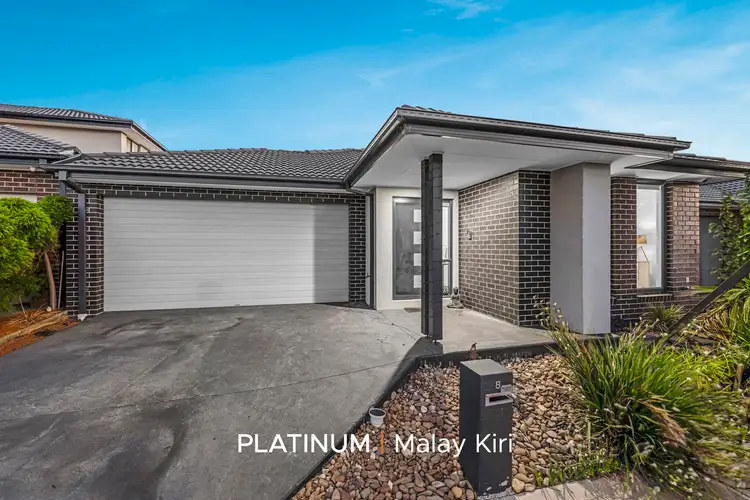 8 Odeon Avenue, Clyde North VIC 3978