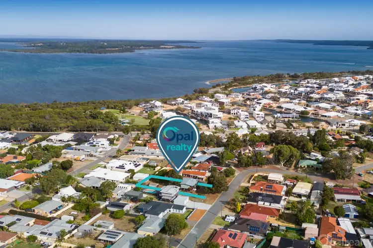 11 King Drive, Wannanup WA 6210