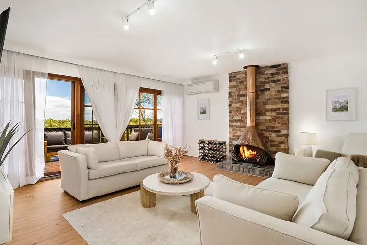 Second view of Homely house listing, 8 Arkana Place, Engadine NSW 2233