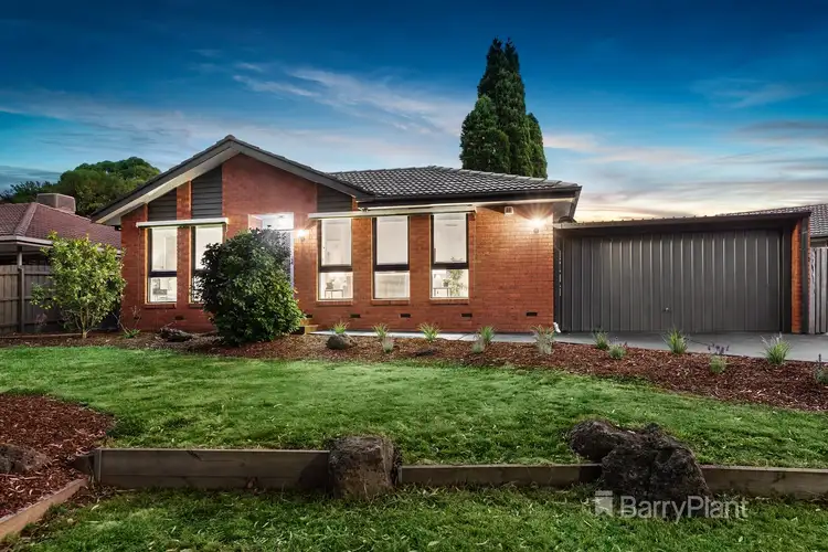 18 Tintern Crescent, Wantirna South VIC 3152