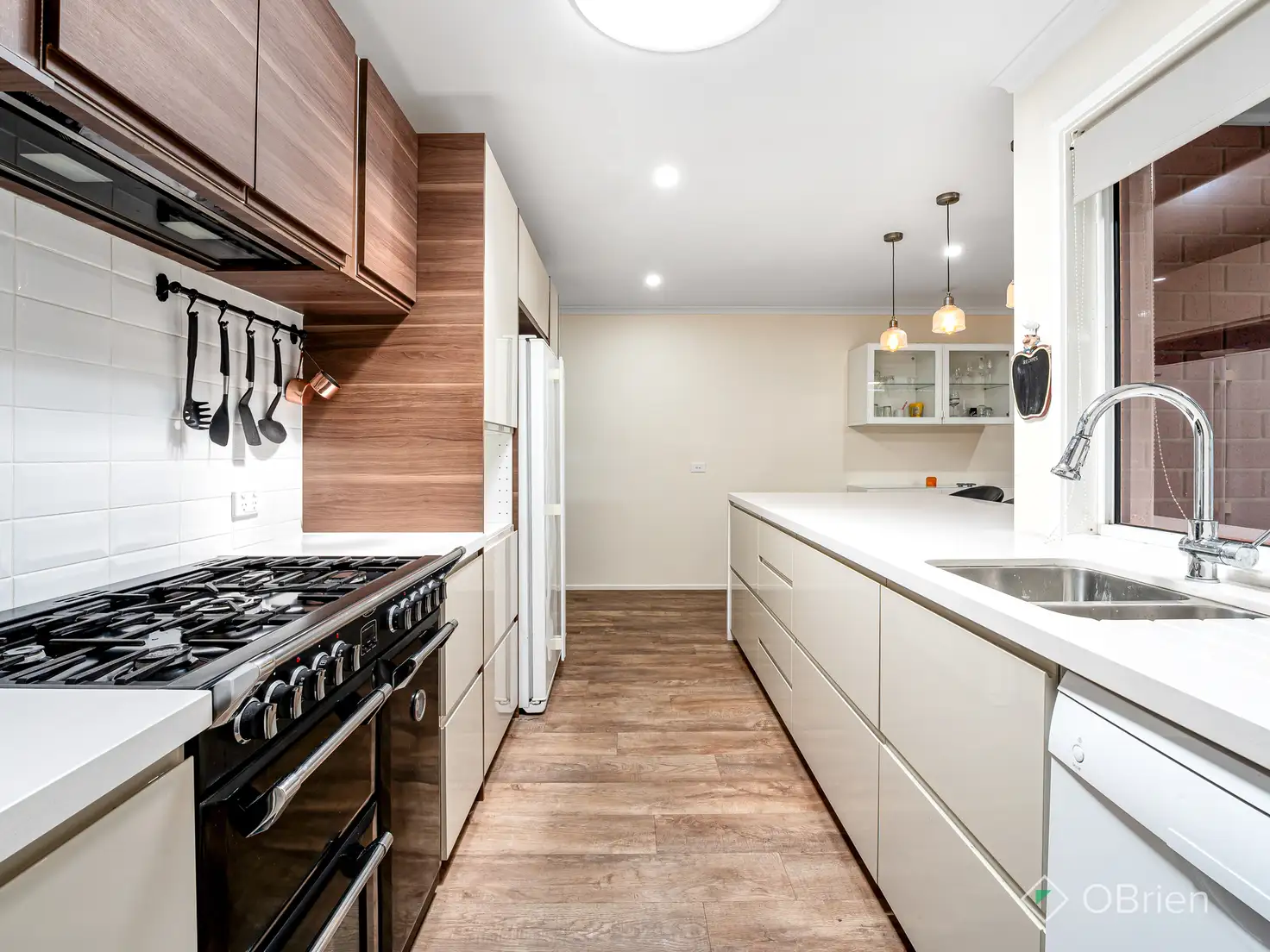 Main view of Homely house listing, 6 Oriana Grove, Skye VIC 3977