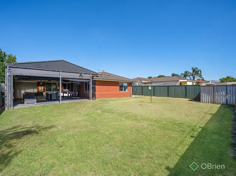 Second view of Homely house listing, 6 Oriana Grove, Skye VIC 3977