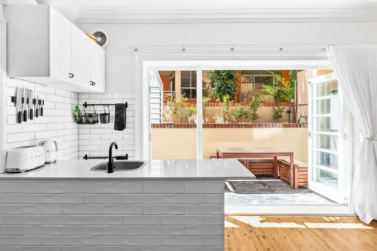 Sixth view of Homely studio listing, 1/27 Billyard Avenue, Elizabeth Bay NSW 2011