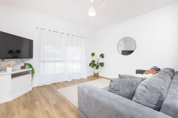 Second view of Homely house listing, 5 Fiona Drive, Gol Gol NSW 2738