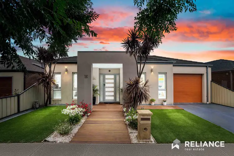 16 Tenerrife Crescent, Point Cook VIC 3030