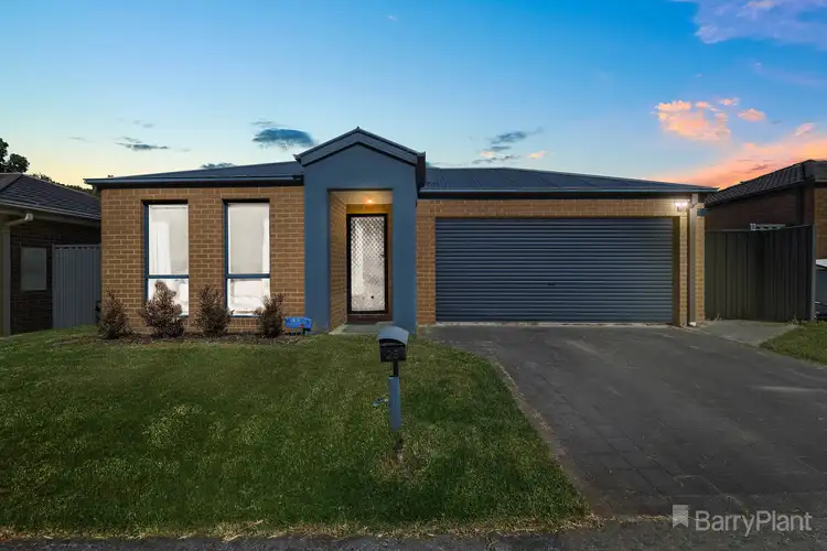 28 Cherry Blossom Chase, Pakenham VIC 3810
