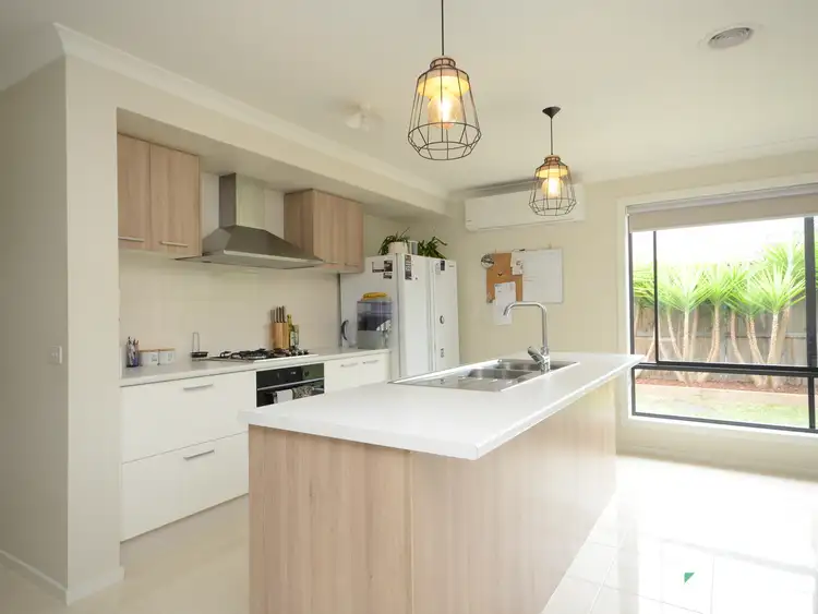 Second view of Homely house listing, 11 Flaxlily Court, Bairnsdale VIC 3875