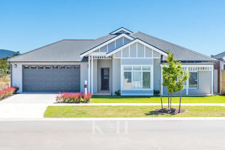 7 Correa Way, New Gisborne VIC 3438