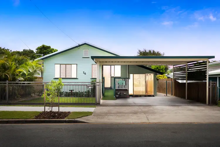 24 Bank Street, Margate QLD 4019