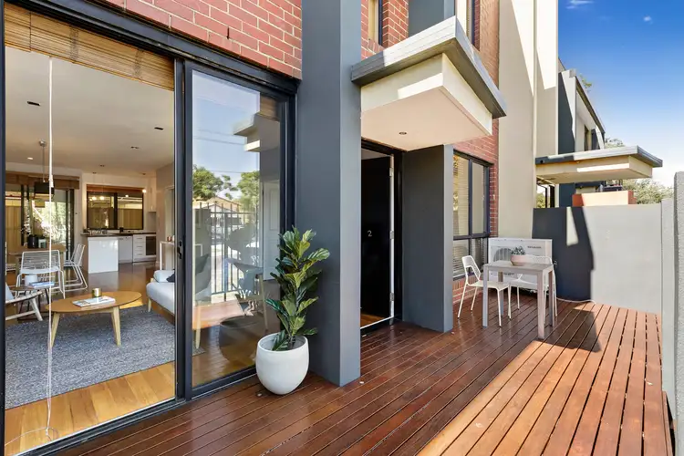 2/1 Karrakatta Street, Black Rock VIC 3193
