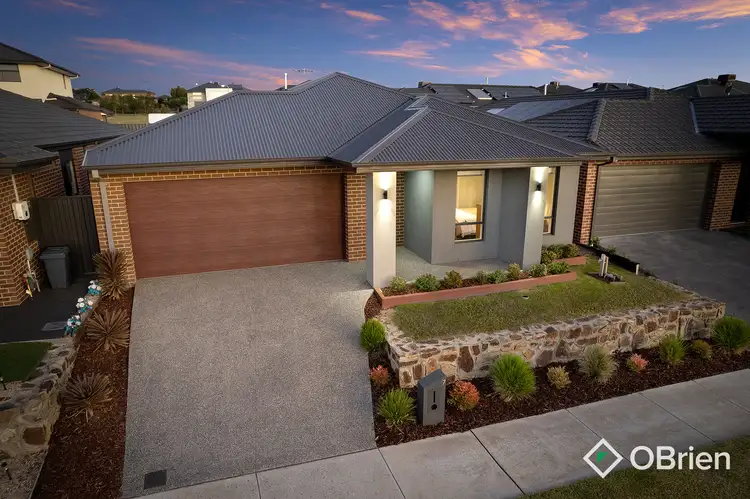 7 Anja Way, Clyde North VIC 3978