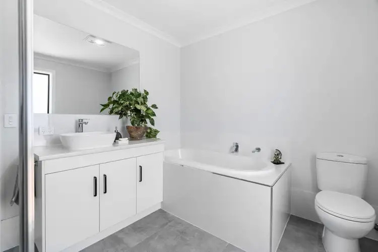 Sixth view of Homely house listing, 18 Fifth Street, Loxton SA 5333