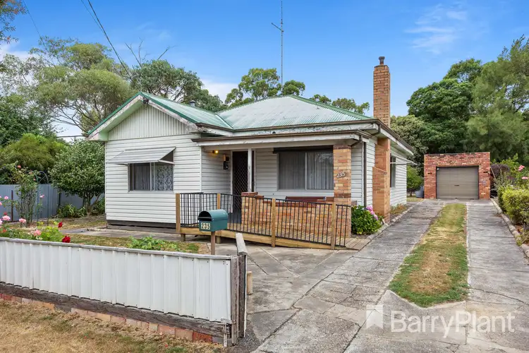 235 Larter Street, Canadian VIC 3350
