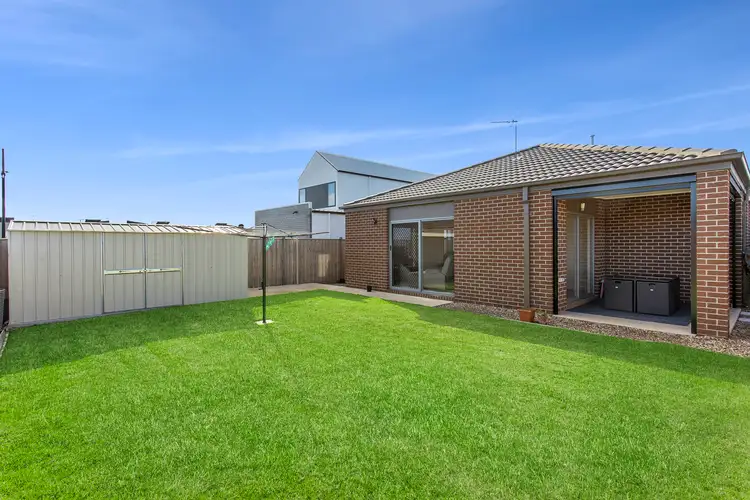 Second view of Homely house listing, 19 Havant Circuit, Charlemont VIC 3217