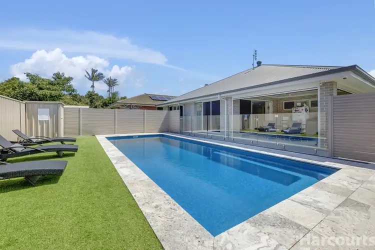 12 Athol Elliott Place, South West Rocks NSW 2431