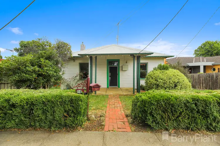 18 Sinclair Street