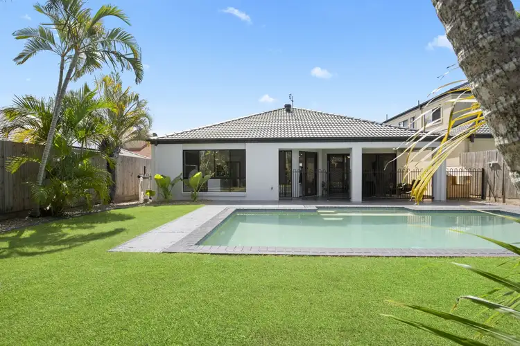 14 Lee Anne Crescent, Helensvale QLD 4212