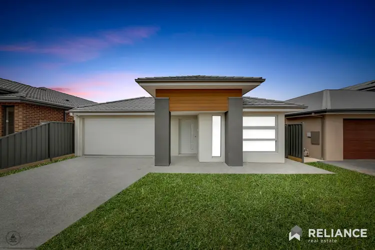24 Rimmington Way, Rockbank VIC 3335