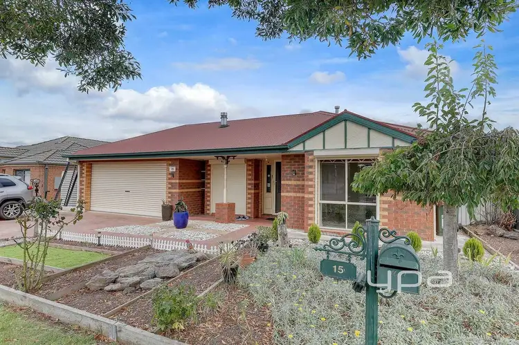 15 Tusmore Rise, Craigieburn VIC 3064