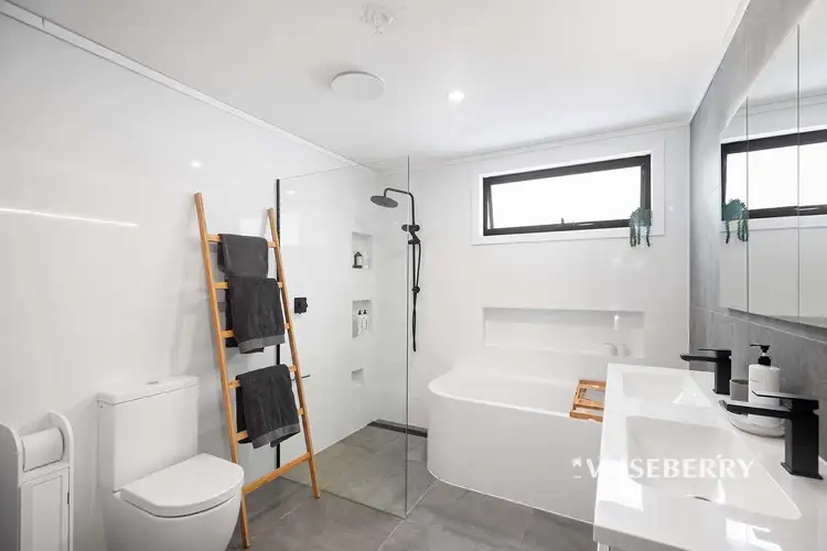 Fifth view of Homely house listing, 10 Bambara Avenue, Summerland Point NSW 2259
