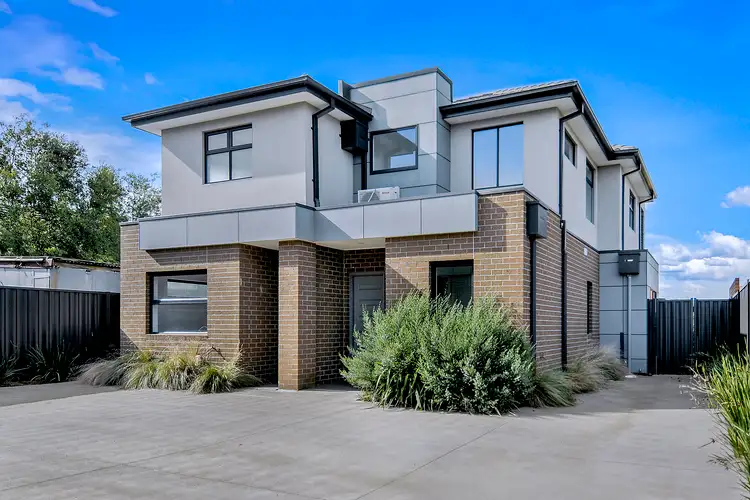 Third view of Homely townhouse listing, 2/100 Cheddar Road, Reservoir VIC 3073