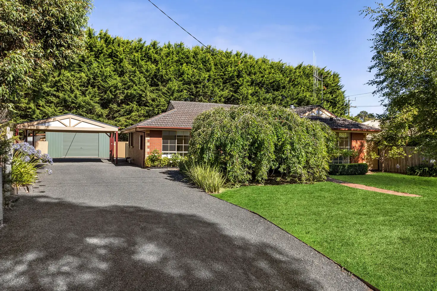 Main view of Homely house listing, 6 Pine Close, Woodend VIC 3442