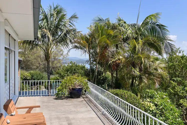 142 Cherry Road, Eleebana NSW 2282