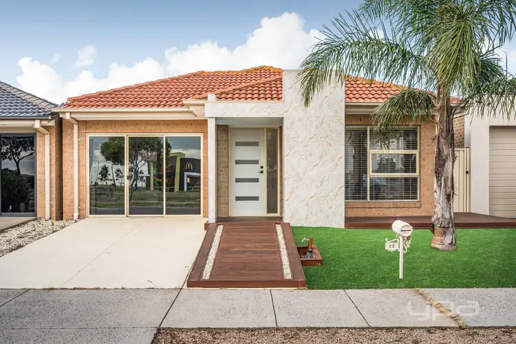 28 Villandry Street, Roxburgh Park VIC 3064