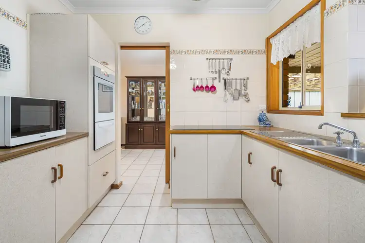 Second view of Homely house listing, 5 Oakhill Crescent, Morphett Vale SA 5162