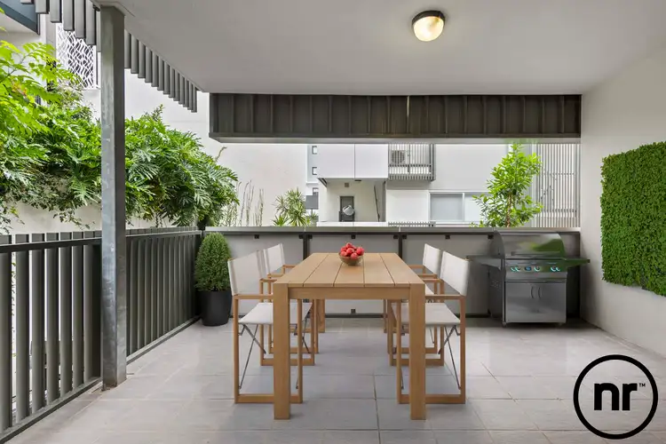 205/28 Masters Street, Newstead QLD 4006