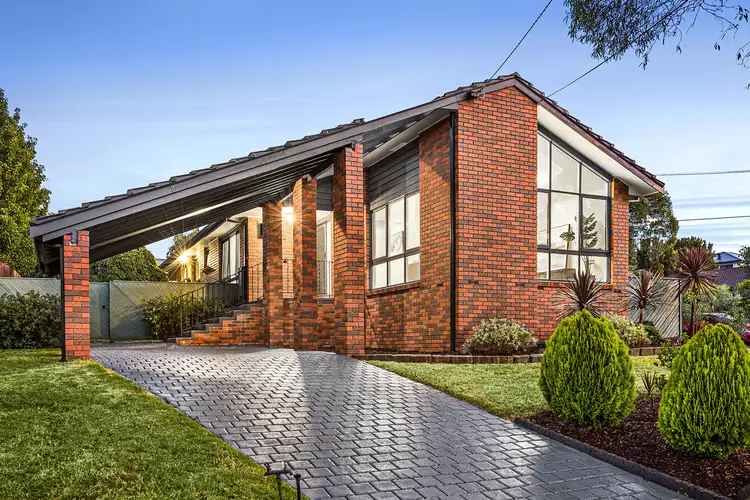 18 Lemongrove Crescent, Croydon Hills VIC 3136