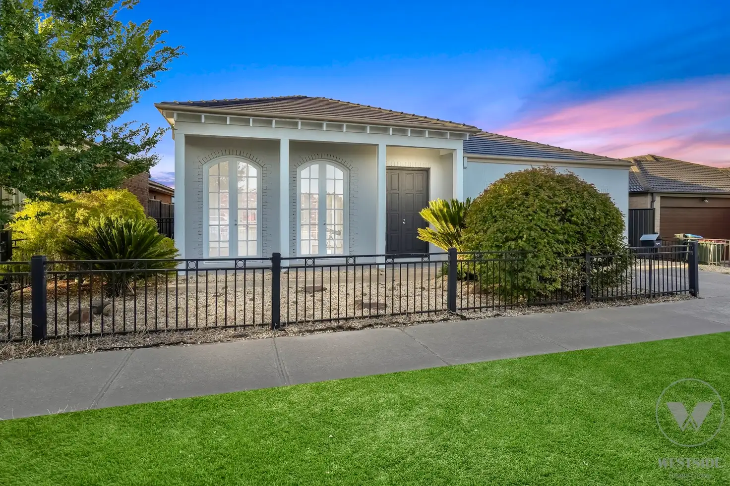 Main view of Homely house listing, 4 Hummingbird, Boulevard, Tarneit VIC 3029