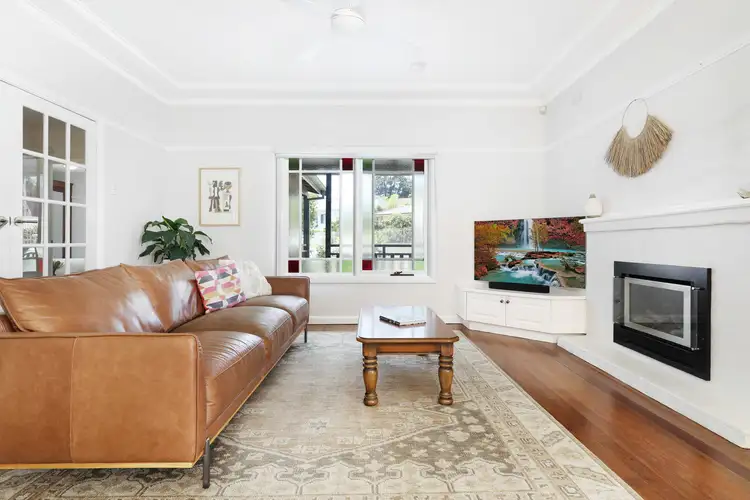 94 Rowland Avenue, Wollongong NSW 2500