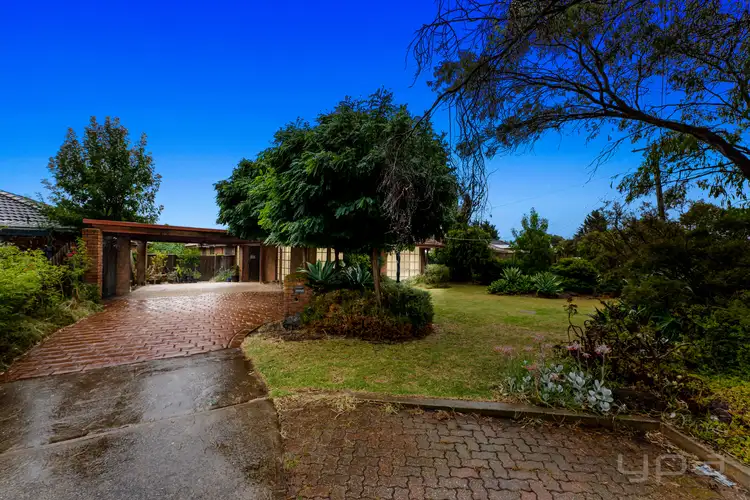 13 Dotterel Court, Werribee VIC 3030