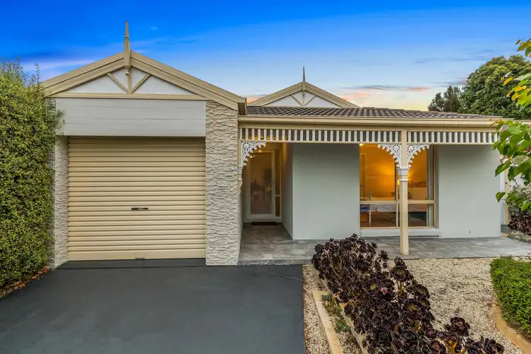 17 Charlotte Place, Cranbourne West VIC 3977